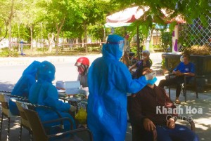 TP. Nha Trang: Xử lý nghiêm người dân không chấp hành, cố tình né tránh việc lấy mẫu xét nghiệm