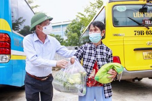 Thực hiện cách ly, giãn cách xã hội: Quan tâm đảm bảo cuộc sống người dân