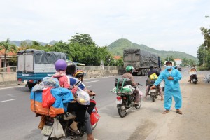 Tiếp sức cho lao động nghèo hồi hương