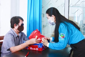 San sẻ yêu thương đến người khiếm thị