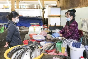 Đìu hiu các phiên chợ
