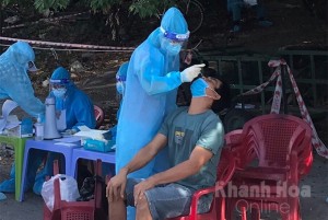 Từ 7 giờ đến 17 giờ ngày 27-10, Khánh Hòa ghi nhận thêm 24 ca dương tính với SARS-CoV-2