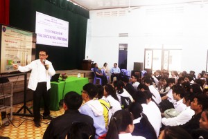 Cần ngăn ngừa sử dụng thuốc lá điện tử trong giới trẻ