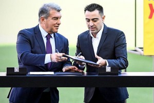 Xavi phải làm gì để vực dậy Barcelona?
