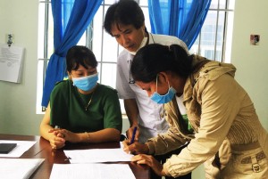Xây nhà cho người nghèo đón Tết