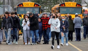 Thiếu niên 15 tuổi bị buộc tội khủng bố trong vụ xả súng tại trường học ở Mỹ
