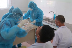 Từ 7 giờ đến 17 giờ ngày 6-12, Khánh Hòa ghi nhận thêm 413 ca dương tính với SARS-CoV-2