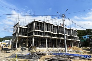 Khẩn trương hoàn thành Dự án Nhà ở xã hội Cam Ranh