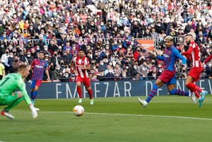 Barcelona, quả ngọt đầu tiên của sự thay đổi