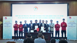 Lễ ký kết hợp tác hỗ trợ điều trị chấn thương cho Đội tuyển quốc gia giữa VFF và Vinmec
