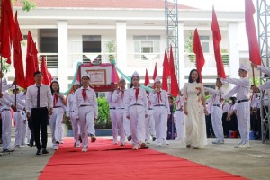 Trường THCS Võ Thị Sáu đón nhận bằng khen của Thủ tướng Chính phủ