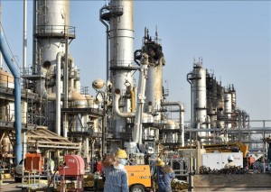 Saudi Arabia trở lại vai trò 'bánh lái' chi phối thị trường dầu mỏ