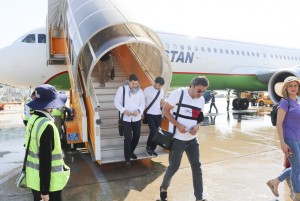 Khánh Hòa đón đoàn khách du lịch đầu tiên bay thẳng từ Uzbekistan