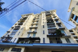 Các căn hộ chung cư cũ ở Nha Trang: Cần mở thêm lối thoát hiểm qua ban công