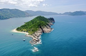 Làm thế nào phục hồi rạn san hô ở vùng biển Phú Yên?