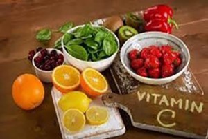 4 lợi ích của vitamin C trong chăm sóc da