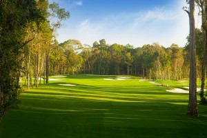 Trải nghiệm golf có "1-0-2" bên cánh rừng nguyên sinh Phú Quốc
