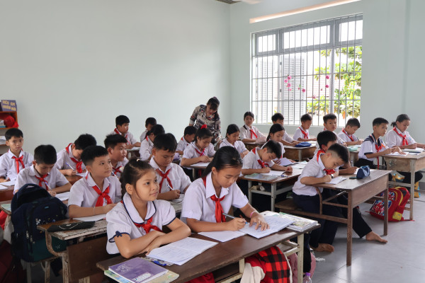 Khánh Vĩnh: Đảm bảo cơ sở vật chất trường, lớp