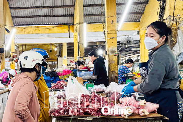 Nha Trang: Giá thịt heo tăng cao
