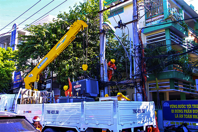 Sửa chữa lưới điện tại TP. Nha Trang. 