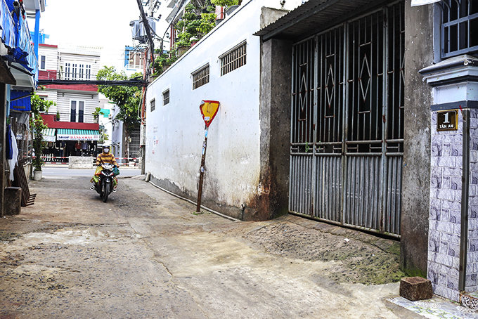 Lò mổ tại số 1 đường Tân An (phường Phước Hải)  hoạt động gây ô nhiễm môi trường.