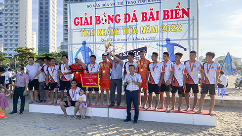 Đội TP. Nha Trang đăng quang chức vô địch giải.
