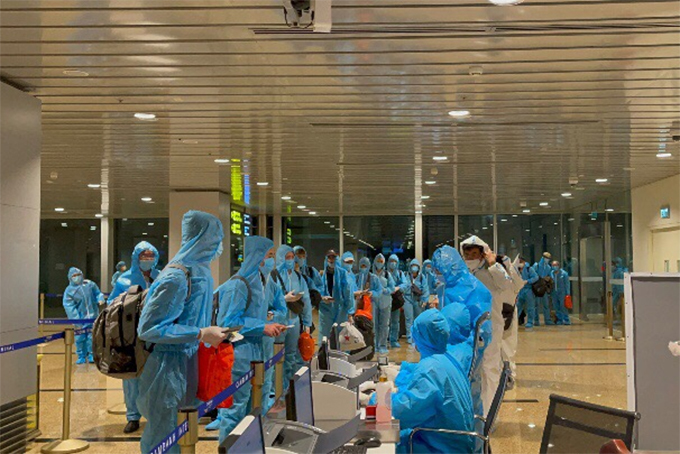 Khai báo y tế tại Sân bay Quốc tế Cam Ranh