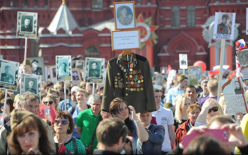Người dân thủ đô Moskva trong Ngày Chiến thắng năm nay (Ảnh: Thanh Thể)