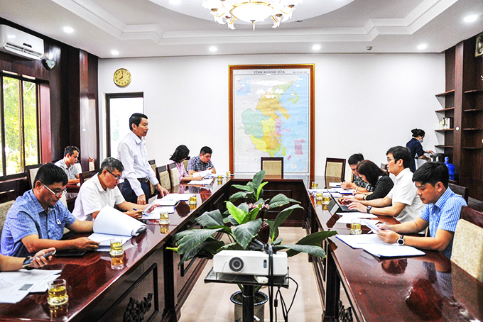 Lãnh đạo tỉnh  làm việc  với lãnh đạo  Trung ương Đoàn về triển khai  dự án Trung tâm  Hoạt động thanh thiếu niên Khánh Hòa. 