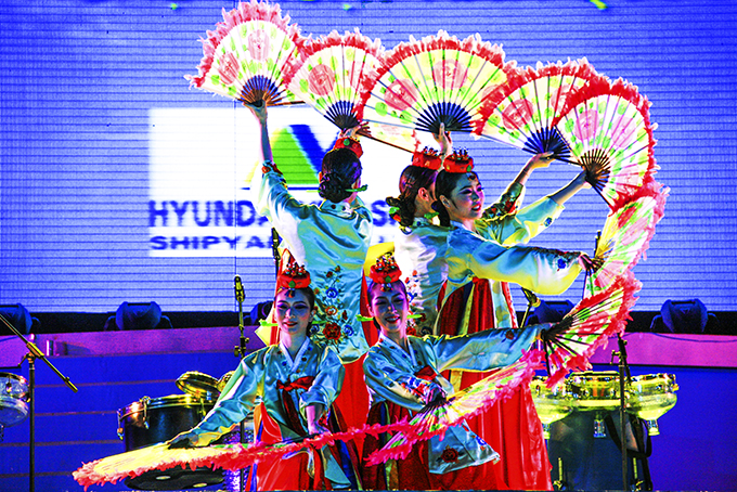 Những năm qua, hoạt động giao lưu văn hóa, nghệ thuật giữa Khánh Hòa với các địa phương, đối tác của Hàn Quốc ngày càng được mở rộng. Hướng tới kỷ niệm 30 năm thiết lập mối quan hệ ngoại giao Việt Nam - Hàn Quốc (22-12-1992 – 22-12-2022), trên địa bàn tỉnh sẽ diễn ra nhiều sự kiện văn hóa, nghệ thuật hợp tác với Hàn Quốc.