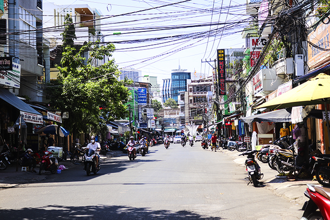 Khu vực đường Phương Sài đã dẹp các điểm buôn bán lấn chiếm lòng đường.
