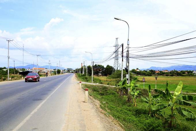 Dự án cao tốc Vân Phong - Nha Trang giao cắt với Quốc lộ 26, địa bàn xã Ninh Xuân, thị xã Ninh Hòa.