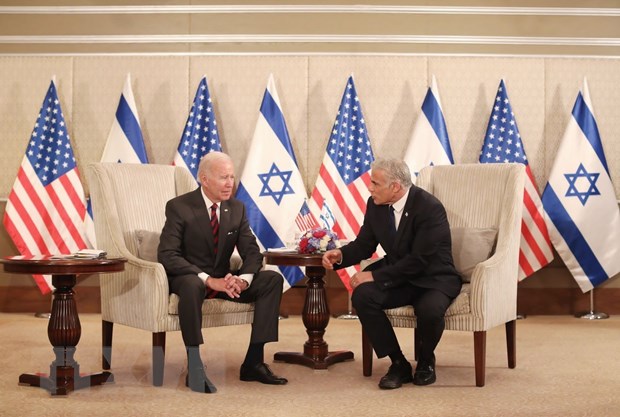 Quang cảnh cuộc làm việc giữa Tổng thống Mỹ Joe Biden và Thủ tướng Israel Yair Lapid. (Ảnh TTXVN phát)
