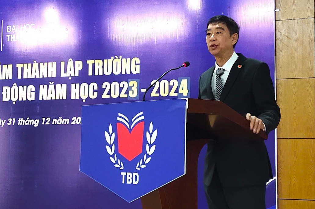 Tiến sĩ Nguyễn Thanh Toại - Chủ tịch Hội đồng Trường Đại học Thái Bình Dương phát biểu tại buổi lễ.